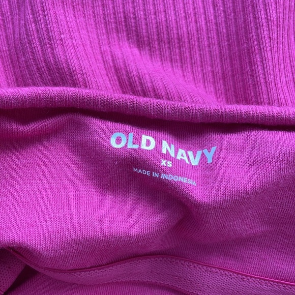 pink halter tie back, tank top. perfect cute top for summer - Picture 3 of 3